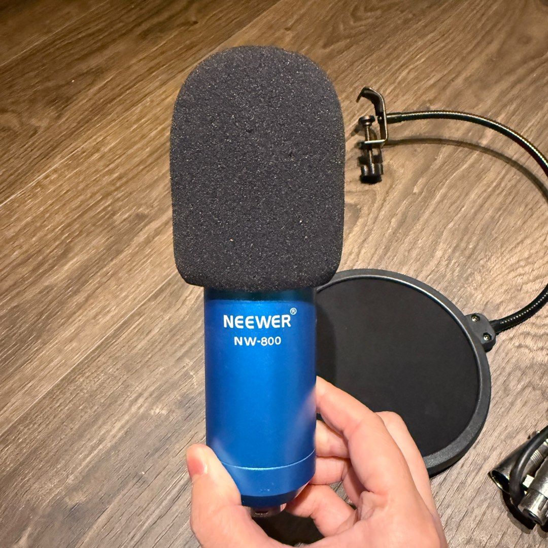Neewer® NW-800 Professional Studio Broadcasting & Recording Microphone Set (Category: Microphones) located in Singapore. Submitted by thrifty.sale (Listing ID 1375035659, Image 3). Description: Neewer® NW-800 Professional Studio Broadcasting & Recording Microphone Set (1)NW-800 Professional Condenser Microphone + (1)Microphone Shock Mount + (1)Ball-type Anti-wind Foam Cap + (1)Microphone Power Cable (Black) + (1) Screen Used less than 5 times Mee