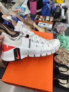 (Category: ) located in . Submitted by audreygatchalian (Listing ID 1374994105, Image 1). Description: .