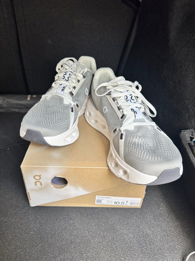 On Cloud Eclipse (Category: Sneakers) located in Singapore. Submitted by runeatm (Listing ID 1375050403, Image 1). Description: Like New. Decided to sell instead, not wearing .