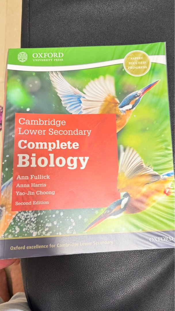 Oxford Cambridge Lower Secondary Complete Biology, 興趣及遊戲, 書本 & 文具,