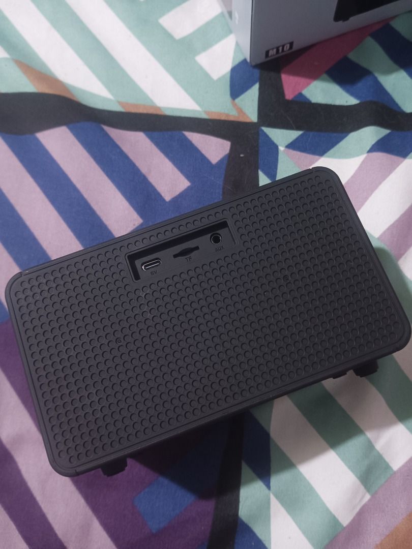 portable bluetooth speaker (Category: Soundbars, Speakers & Amplifiers) located in Dasmarinas. Submitted by raf.raf1 (Listing ID 1374981140, Image 2). Description: brand new tinesting lang portable bluetooth speaker malakas maganda tunog note: copy only. price will tell .