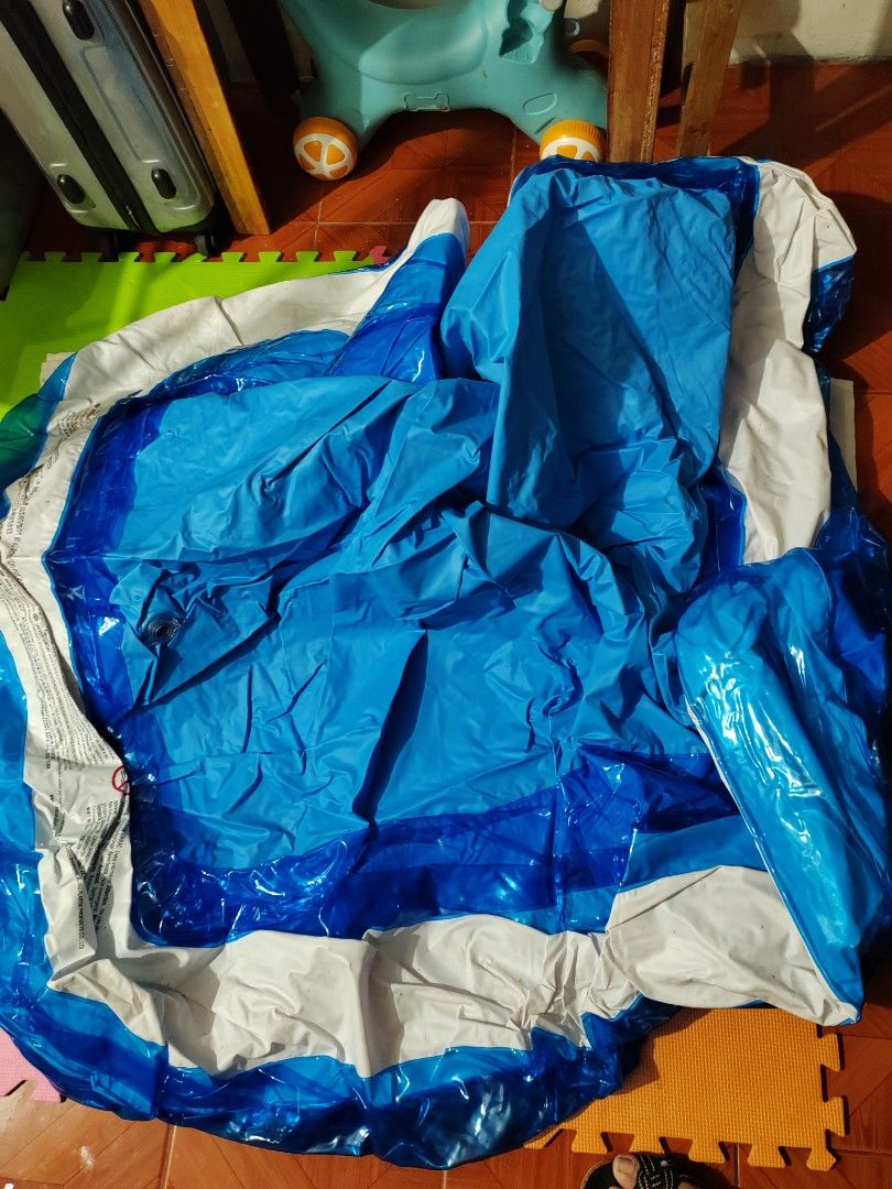Portable swimming pool (Category: Other Baby Bathing & Changing Needs) located in Manila. Submitted by shielamayr04866 (Listing ID 1375038558, Image 2). Description: Natry lang po. RFS: wala na pong space s bahay.