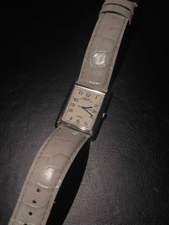 (Category: ) located in . Submitted by ohvintagewatches (Listing ID 1375070471, Image 1). Description: .