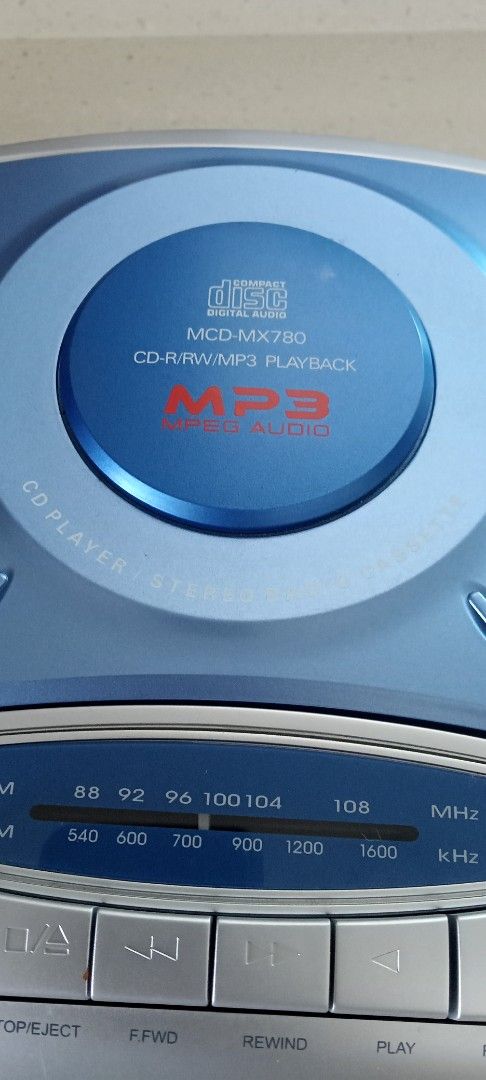Sanyo Radio and CD Player (Category: Other Audio Equipment) located in Singapore. Submitted by butterchoc25 (Listing ID 1371609937, Image 3). Description: Sanyo Radio and CD Player Length 30 cm Width 20 cm Height 13 cm.