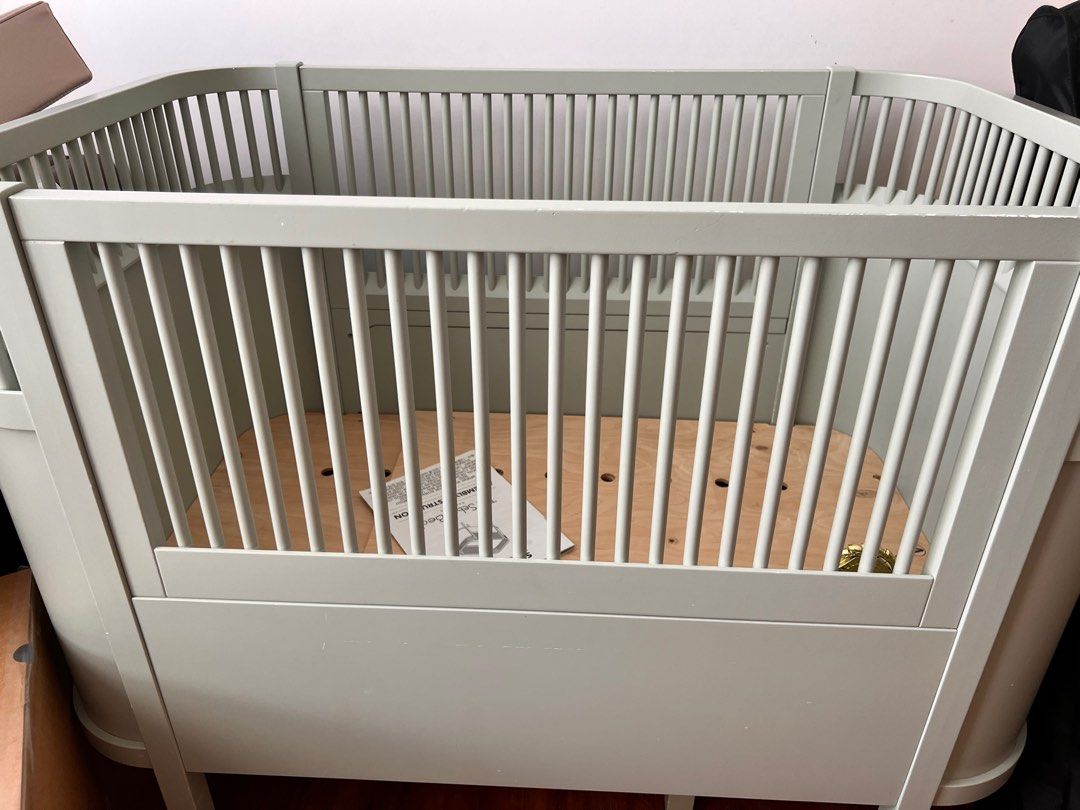 Sebra crib (Category: Cots & Cribs) located in Singapore. Submitted by samno5 (Listing ID 1374890634, Image 1). Description: Selling as we bought it from another person but they do not have the infant insert so we cannot use this. Well used but in good condition. Can be expanded to use until 4-5 years of age.