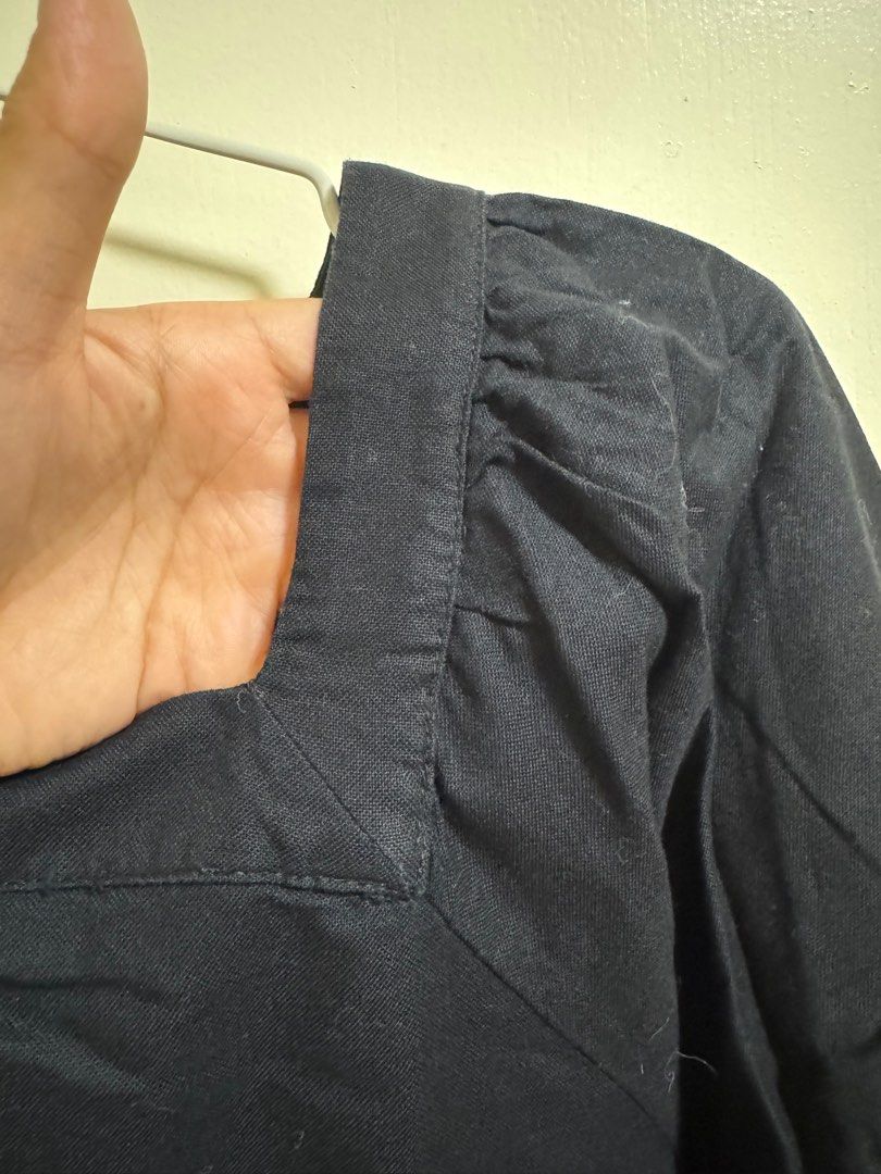 S-M Monki Black Linen Dreas (Category: Dresses) located in Manila. Submitted by mjcdeclutters (Listing ID 1375042264, Image 3). Description: Linen Fabric Monki brand Knee-length for 5’2” No pockets Square neck Not stretchy XXS on tag but best fits XS-Small (comfortable fit, baka masikip na sa underarms kapag Medium) Payment via GCash/Bank transfer Shipping c/o Buyer Preferred for buyer to book the courier so you can choose and track easily. Easy 