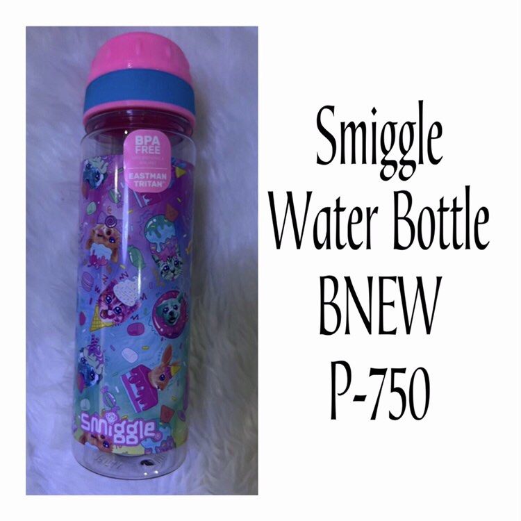 Smiggle Water Bottle (Category: Other Kids Furniture) located in Makati City. Submitted by francine04 (Listing ID 1375021046, Image 1). Description: .