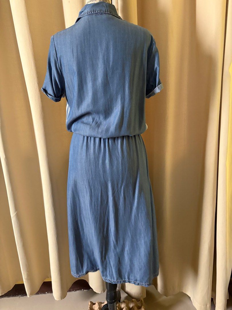 Soft Denim Dress (Category: Dresses) located in Cagayan de Oro. Submitted by authenticstuffsdecluttering (Listing ID 1374921174, Image 2). Description: With pockets both sides Medium size.