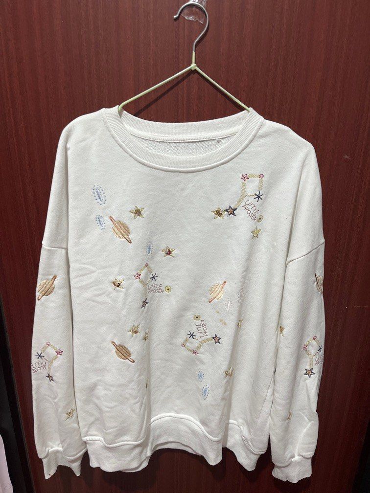 Sweater planet korea, sweater tebal, sweater putih, baju gambar planet