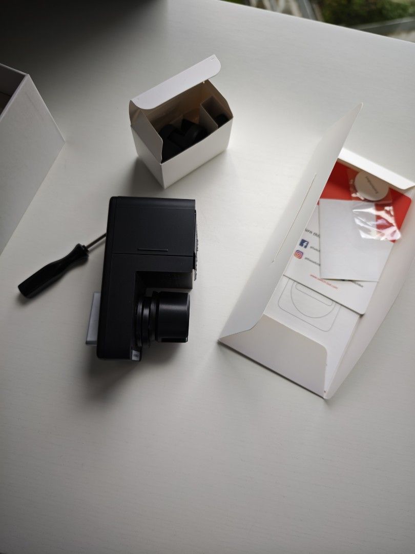 Switchbot lock (Category: Locks, Doors & Gates) located in Singapore. Submitted by tensor_qed (Listing ID 1374968651, Image 3). Description: as shown in the pictures.