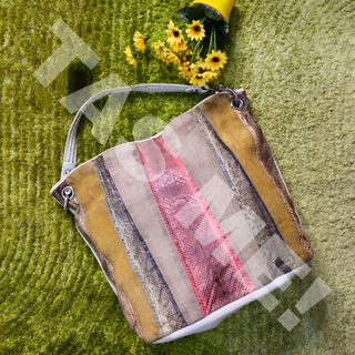 (Kategori: ) berada di . Dikirim oleh tasmeofficial (ID iklan 1374904172, Gambar 1). Deskripsi: .