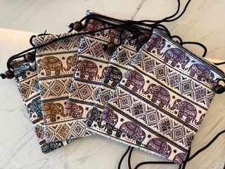 （分類：）位於 。 由 yeezygo 提交（商品編號 1374945053，圖片 1）。簡介： 。