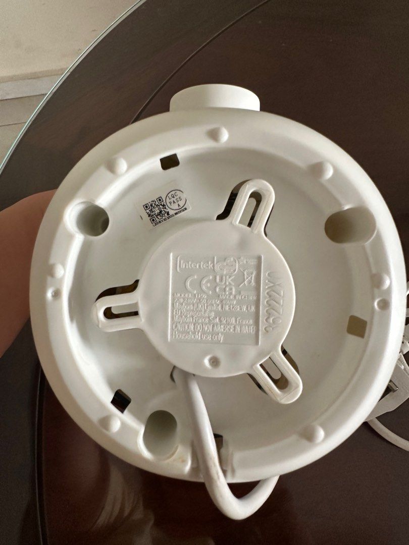 Tommee Tippee Bottle Warmer (Category: Breastfeeding & Bottle Feeding) located in Singapore. Submitted by itsmegrr (Listing ID 1374974119, Image 3). Description: Bottle Warmer – Lightly used for only 5 months. Item has no box. Self-collect at Block 539 Ang Mo Kio Ave 10, or meet-up at MRT stations: AMK, Bishan, Buona Vista, or Kent Ridge Price is negotiable, but please be reasonable—let’s meet halfway! 😊 PM if interested.