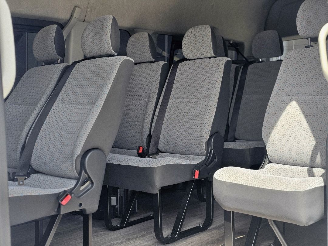 Toyota Hiace High Roof Diesel COMMUTER 2.8 GL [EURO VI] Auto62872685184002114