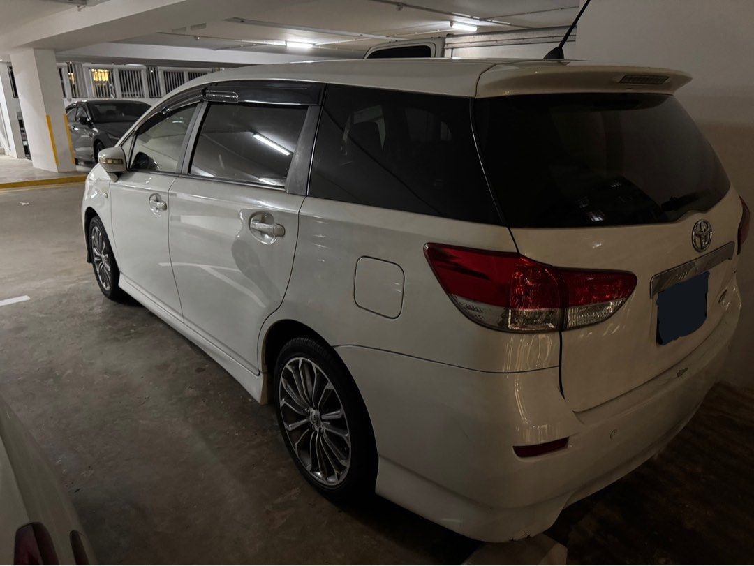 Toyota Wish 1.8X A Auto62872682095235113