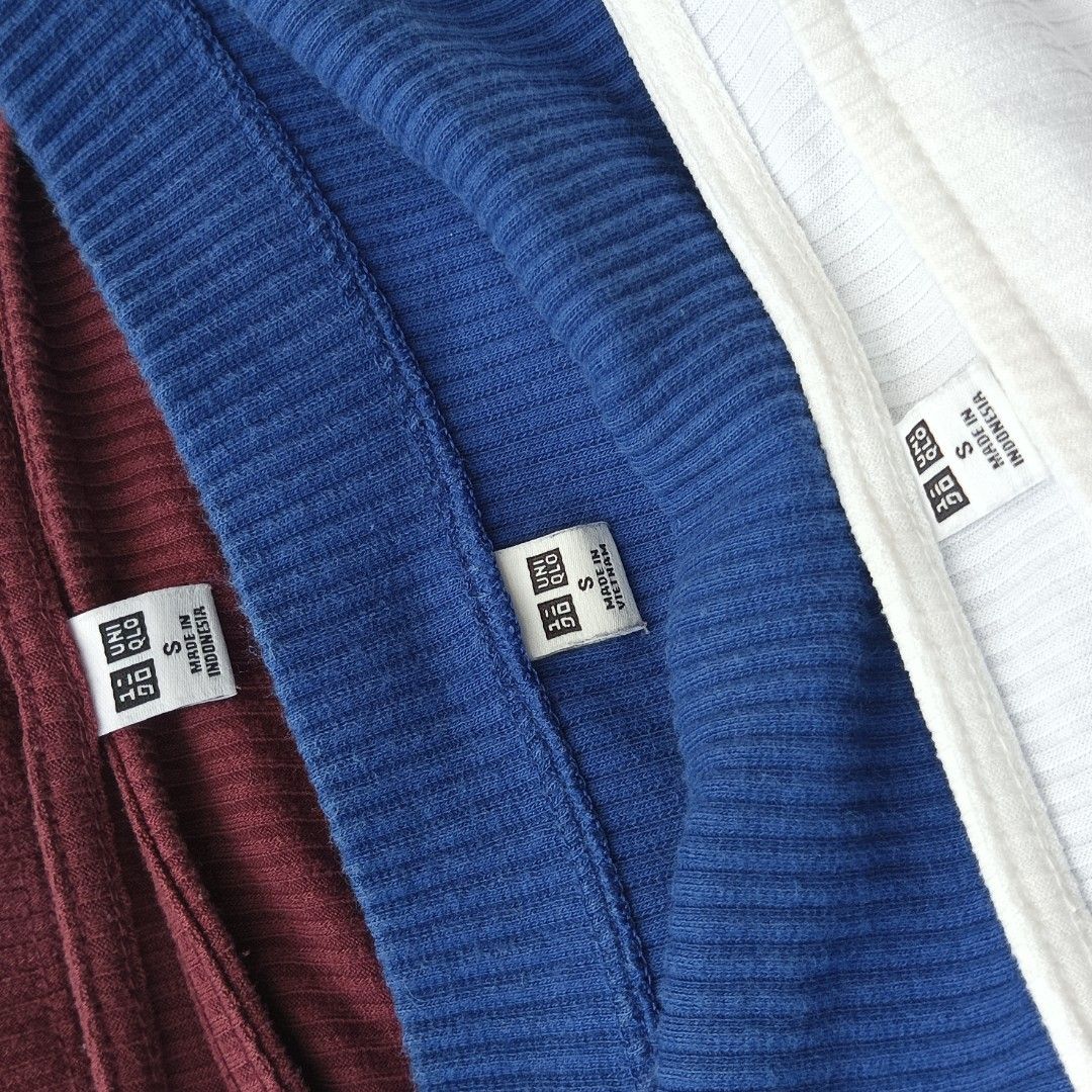 UNIQLO KNITTED BOAT TOP (Category: Others Tops) located in Bulacan. Submitted by des_declutter (Listing ID 1374891134, Image 1). Description: UNIQLO KNITTED BOAT TOP Php 150 each + Sf If take all, Php 400 Size: Small Condition: 8/10 RFS: Decluttering Payment first via Gcash 🧾 Delivery via J&T 🚚 Location: Bulacan.