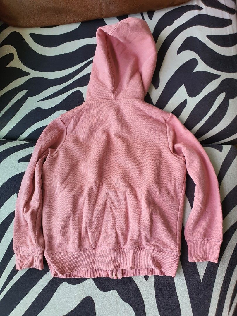 Uniqlo outer autumn jacket (Category: Babies & Kids Fashion) located in Singapore. Submitted by ahl12 (Listing ID 1375065445, Image 2). Description: Used for 1 autumn season and has been cleaned and kept in storage. kid outgrew already..