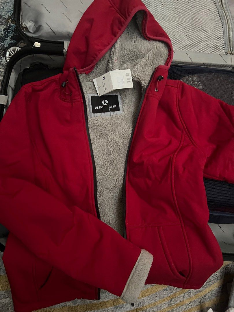 Winter Jacket (Category: Coats, Jackets and Outerwear) located in Shah Alam. Submitted by aniali (Listing ID 1375055869, Image 1). Description: winter jacket Ada 2 to let go Pink size L - Like new wear few times only Red size M - pristine condition with tag Let go for RM150 each .