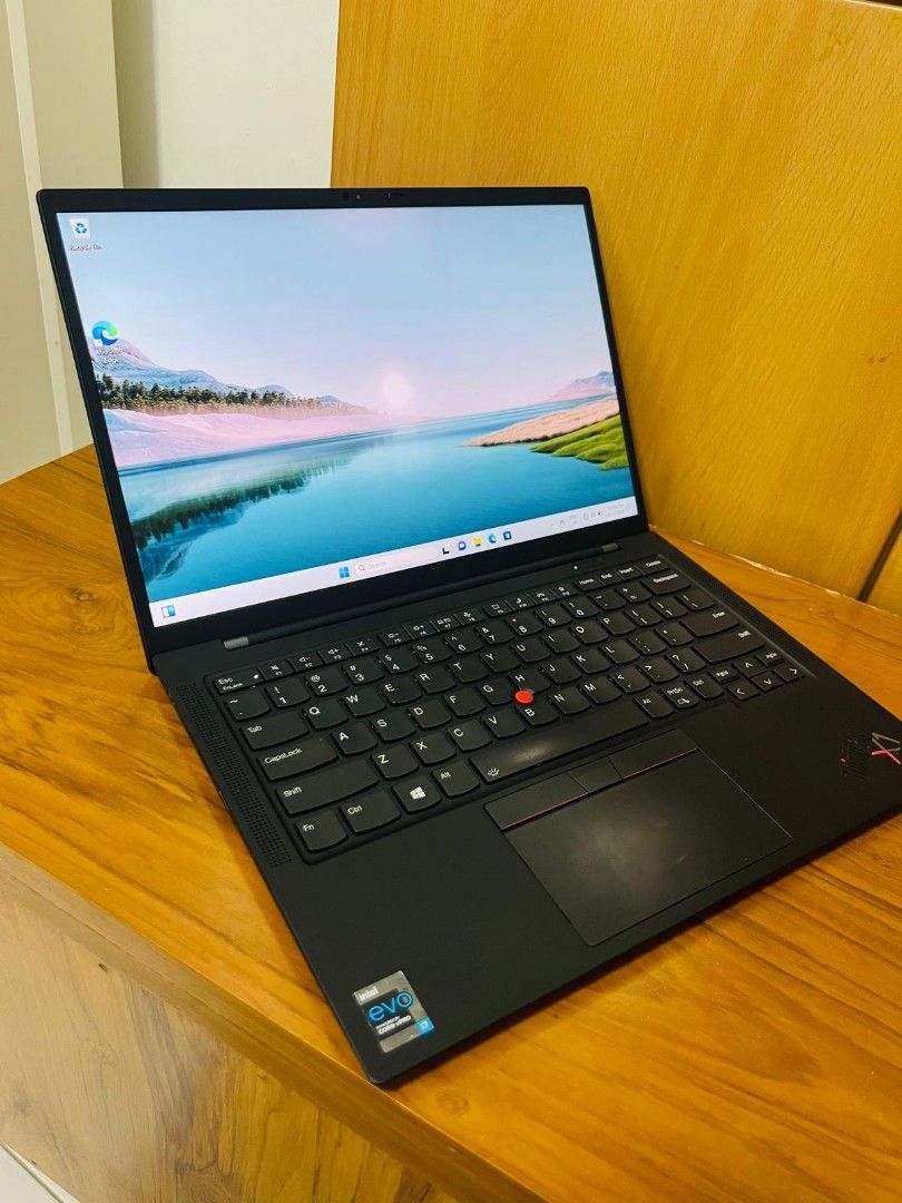 X1 Carbon Gen 9/i7-11th/16GB/512Gb/Battery Health 93%/14-inch Touchscreen QHD Display/4G LTE Nano Sim Supported/Weight 1.13KG/Windows 11 Pro/MS Office2021/Business Class Laptop/Light Weight/like New (Category: Laptops & Notebooks) located in Singapore. Submitted by amansanu2034919 (Listing ID 1374961306, Image 3). Description: <>Gen 9 X1 Carbon Business Class Laptop <>Intel Core i7-1185G7 @3.00GHz Processor <>16 GB Ram and 512 M.2 SSD <>Wifi 6 & 