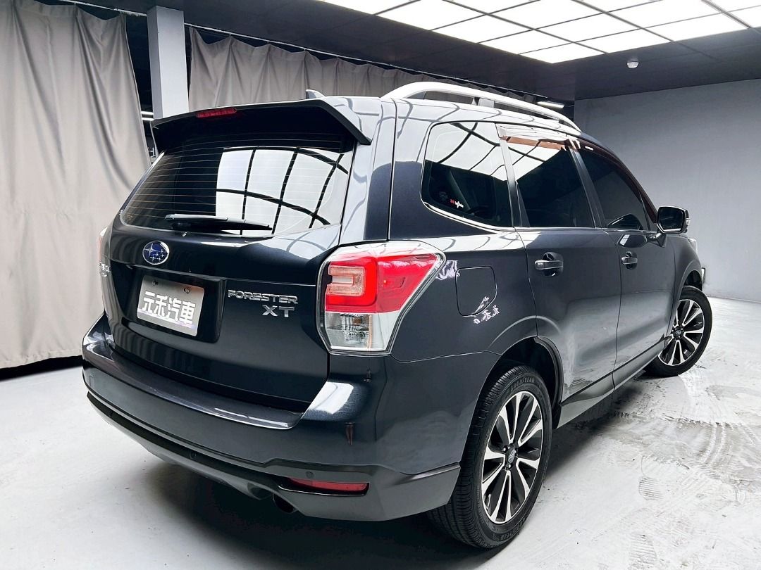 由 abc900616 (刊登 ID 1375195549，圖片 3) 提交，位於 新北市 (New Taipei) 的 2016 Subaru Forester(NEW) 2.0 XT-P 金屬灰 (類別：汽車出售)，說明：🚗2016 Subaru Forester(NEW) 2.0 XT-P 金屬灰 ⚠️來買車找阿吉 專業出擊⚠️ ✅里程保證：97000公里 ✨找阿吉甜甜價：42.8萬（新車售價136萬） ☎️24H服務：0980-528-993 記得找阿吉！（同Line） ❗️截圖來店找阿吉，讓阿吉有個服務的機會❗️ 「找阿吉全館全車系不限年份里程贈188天保固+開立足額發票」 ✨渦輪增壓/水平對臥四缸/四輪驅動、日系進口運動休旅、240匹大馬力、陪你上山下海更貼近生活、電動尾門/電熱座椅/電動天窗/HK音響/升級環景影像/多功能安卓機 🔥重點配備：前後霧燈、後視鏡方向燈、LED日行燈/頭燈、主動轉向頭燈、車頂行李架、電動天窗、方向盤快控鍵、換檔撥片、雙區恆溫、駕駛座電動調整、