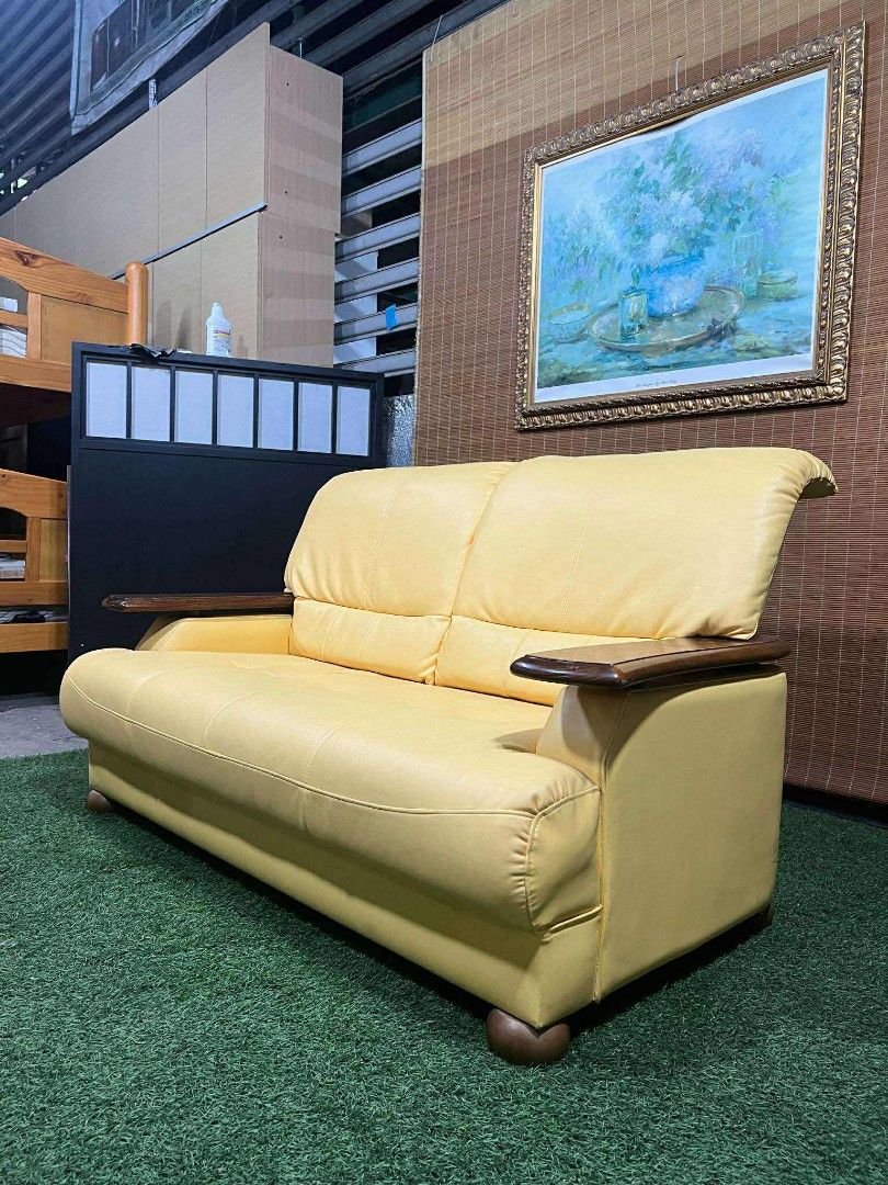2-Seater Elegant Leather Sofa (Category: Sofas) located in Quezon City. Submitted by matetdevis13 (Listing ID 1375133102, Image 3). Description: 2-Seater Elegant Leather Sofa Price: 8k L55 x W28 x H31/15 In good condition Code MDJ32-E221.