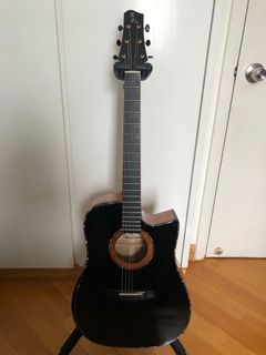 （分類：）位於 。 由 secondhand_guitars 提交（商品編號 1375082971，圖片 1）。簡介： 。