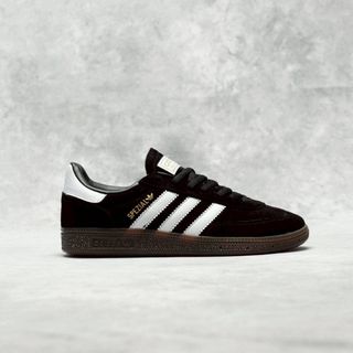 (Kategori: ) berada di . Dikirim oleh hishersneakers (ID iklan 1375095418, Gambar 1). Deskripsi: .