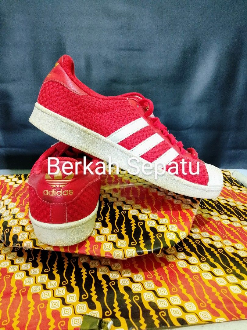 Adidas Superstar Merah Putih Size 43 1/3 (US