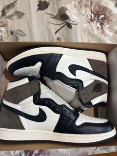 (Category: ) located in . Submitted by sneakerheadx (Listing ID 1375139836, Image 1). Description: .