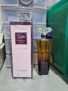 (Category: ) located in . Submitted by A7closet (Listing ID 1375119651, Image 1). Description: .