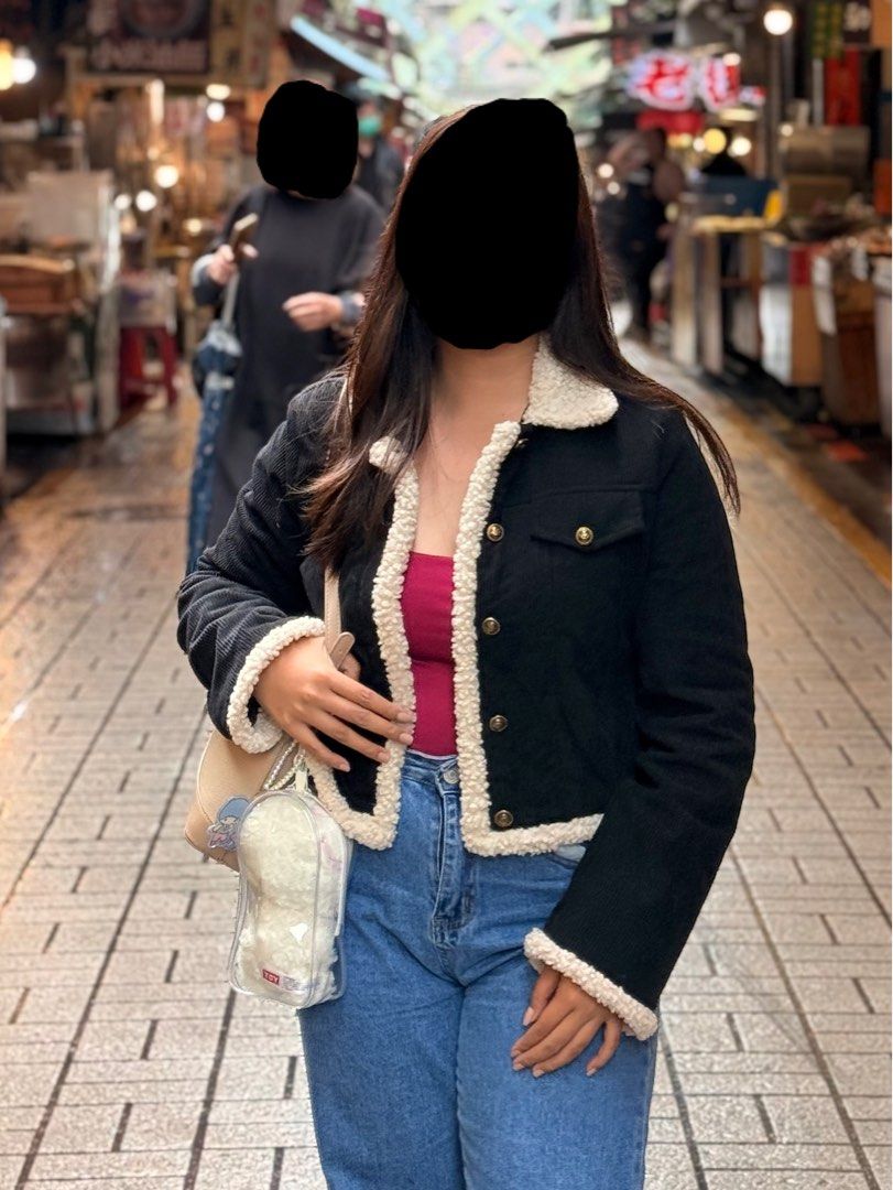 Black Jacket with Fur (Category: Coats, Jackets and Outerwear) located in Dasmarinas. Submitted by viancsss (Listing ID 1375112986, Image 1). Description: Small to Semi-Medium.