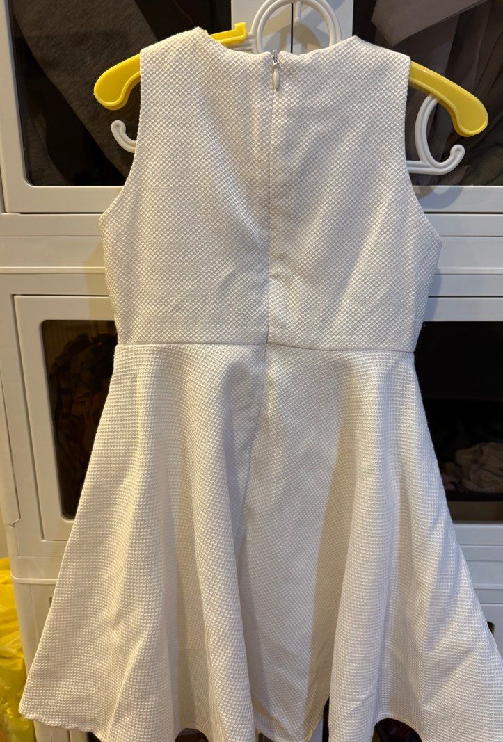 Bloom B White Dress (Category: Babies & Kids Fashion) located in Singapore. Submitted by annex_one (Listing ID 1375195030, Image 2). Description: Only worn once for a wedding Comes with inner lining .