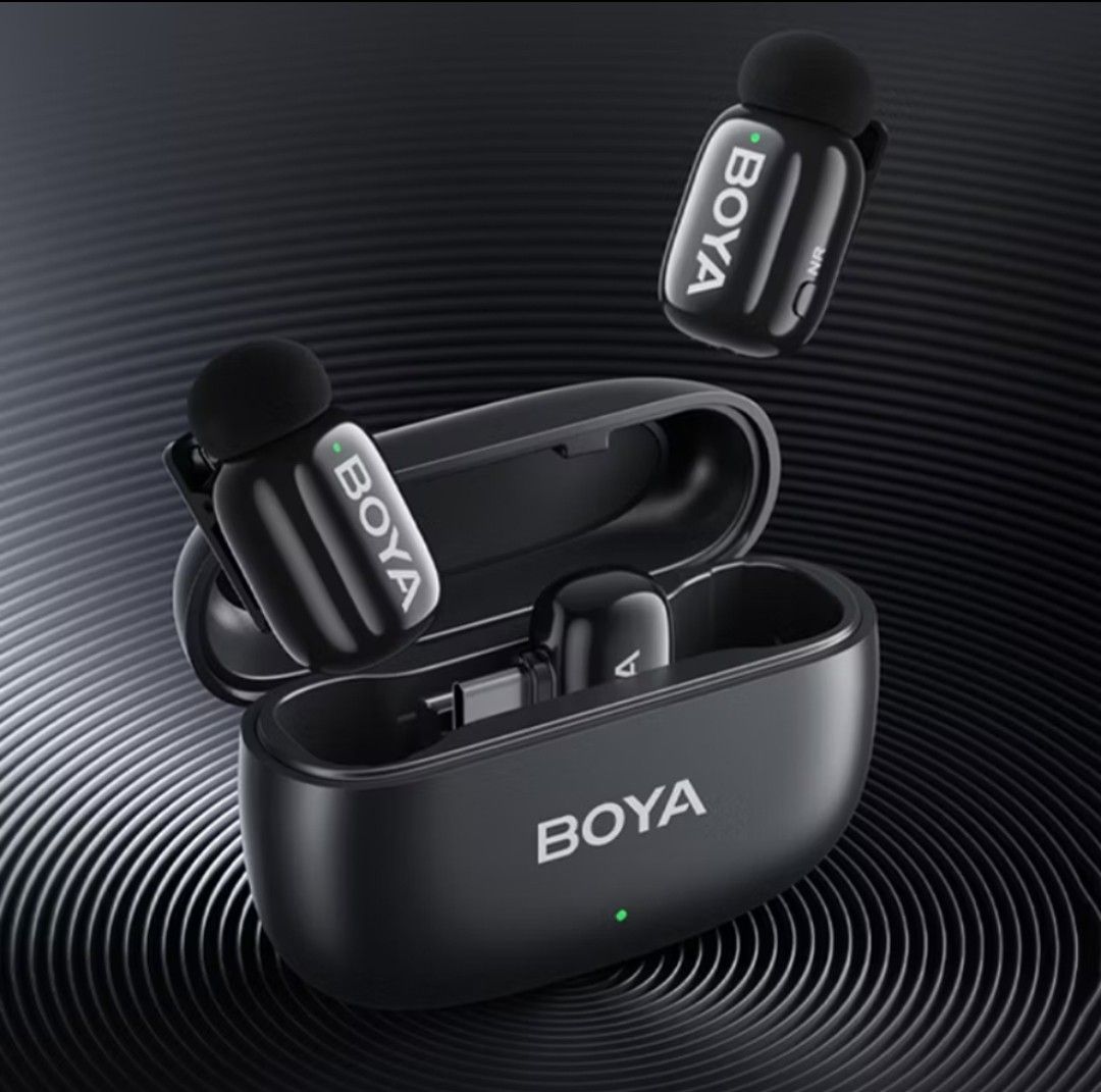 Brand New Boya mini microphone with 2 speaker phones n charging/carrying box628631111450891111