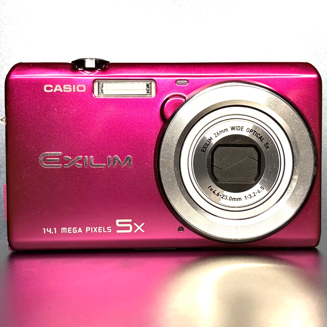 CASIO EXILIM 10.1メガピクセル コンパクトカメラ カシオ、小型サイズ