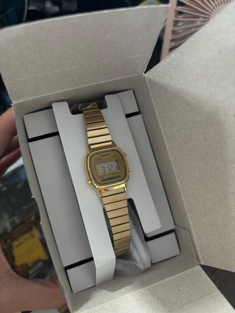 Rush Sale! Casio Watch (Category: Women's Watches) located in Minglanilla. Submitted by empress2 (Listing ID 1375253120, Image 1). Description: .