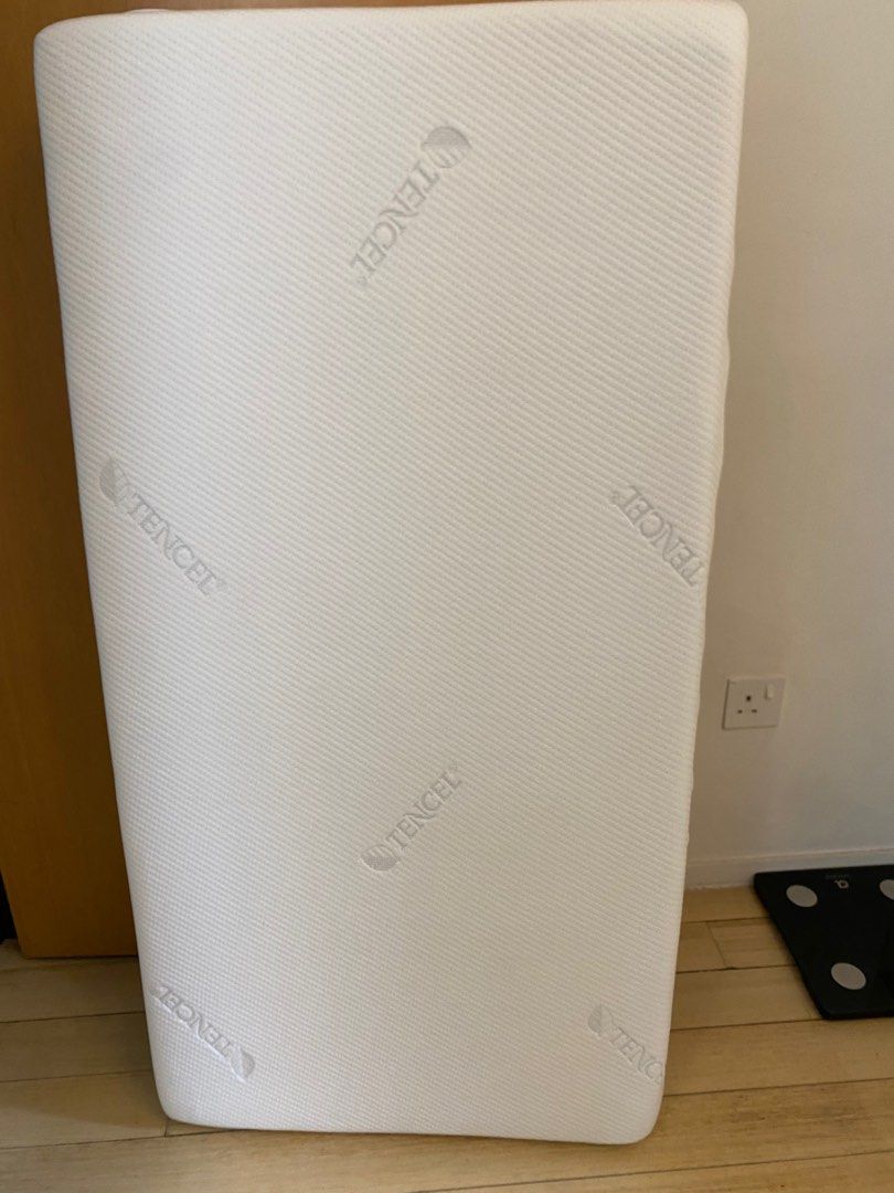 Cheeky bon bon baby mattress (Category: Childrens' Beds) located in Singapore. Submitted by overthemoon07 (Listing ID 1375111171, Image 1). Description: Cheeky bon bon mattress multicare 2; 60X120cmX12CM ——- read below 👇 used around 5 months as baby never liked sleeping in the crib. It has been kept aside covered, but there’s slight discolouration as it was kept on wooden furniture. Other than that it is in good condition. Always used with mattr