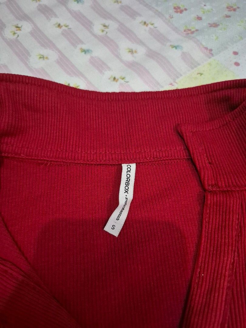 colorbox red top berkerah, Fesyen Wanita, Pakaian Wanita, Atasan di ...