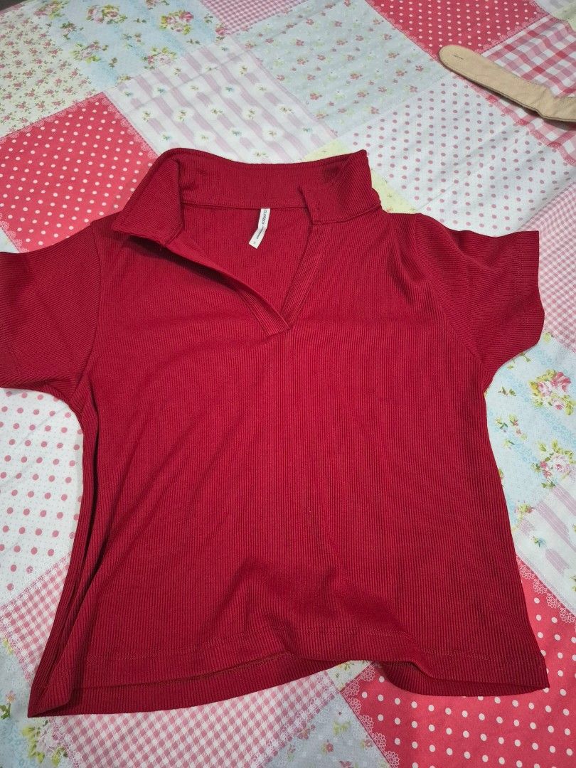 colorbox red top berkerah, Fesyen Wanita, Pakaian Wanita, Atasan di ...