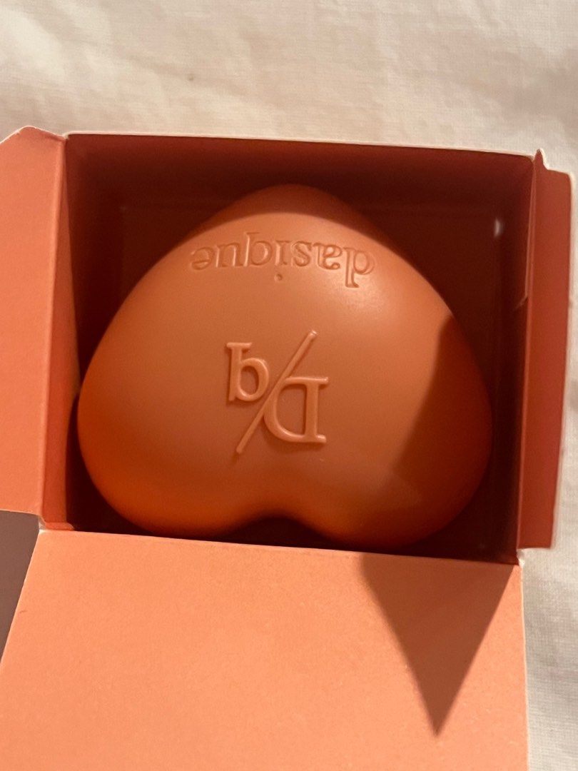 Dasique Souffle Color Pot in Salmon Buff (Category: Makeup) located in Quezon City. Submitted by uwuchiha (Listing ID 1375248464, Image 2). Description: - brand new, never used - negotiable - bought this from dasique flagship store in seongsu - mop: gcash, bdo - mod: sdd within metro manila (grab, lalamove), j&t.