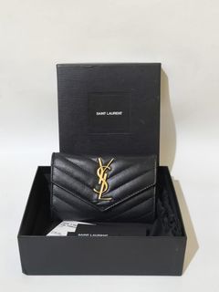(Kategori: ) berada di . Dikirim oleh kiano_shoes (ID iklan 1375111981, Gambar 1). Deskripsi: .