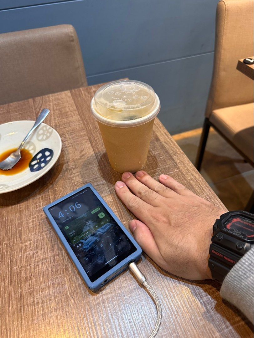 由 venchang (刊登 ID 1375243944，圖片 2) 提交，位於 新北市 (New Taipei) 的 Fiio JM21 (類別：音樂播放裝置 MP3及CD 播放器)，說明：狀態超良好，有加購皮套，盒裝配件完整～ 3/10左右淘寶購入。