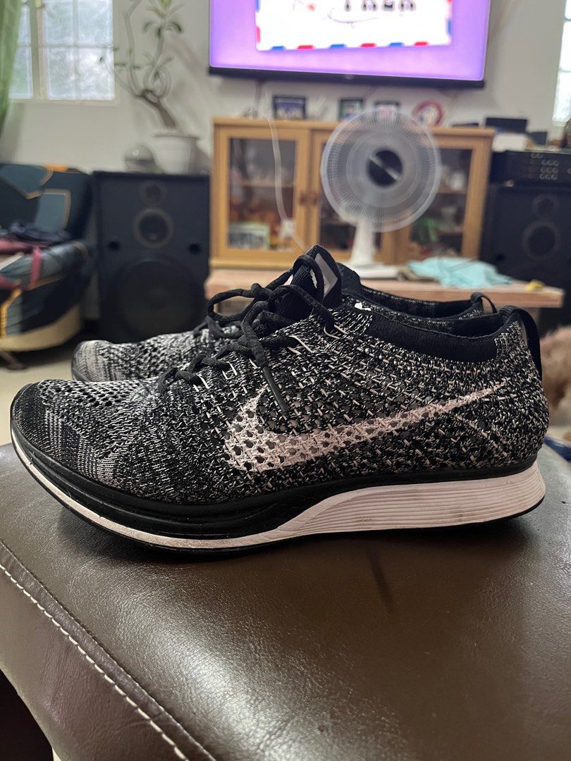 Flyknit Racer (Category: Sneakers) located in Marilao. Submitted by declutterwmeeeeee (Listing ID 1375135670, Image 1). Description: Size Us 5.5 24 Cm.