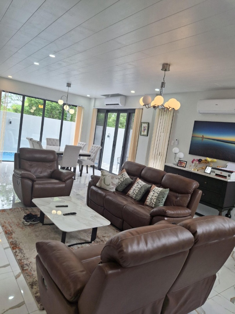 (Category: ) located in . Submitted by REMAXCapital (Listing ID 1375085629, Image 1). Description: .