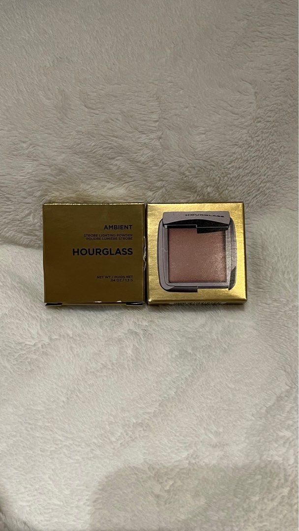 Hourglass Mini Ambient Strobe Lighting Powder (Category: Makeup) located in Cebu City. Submitted by giancyu (Listing ID 1375164846, Image 1). Description: .