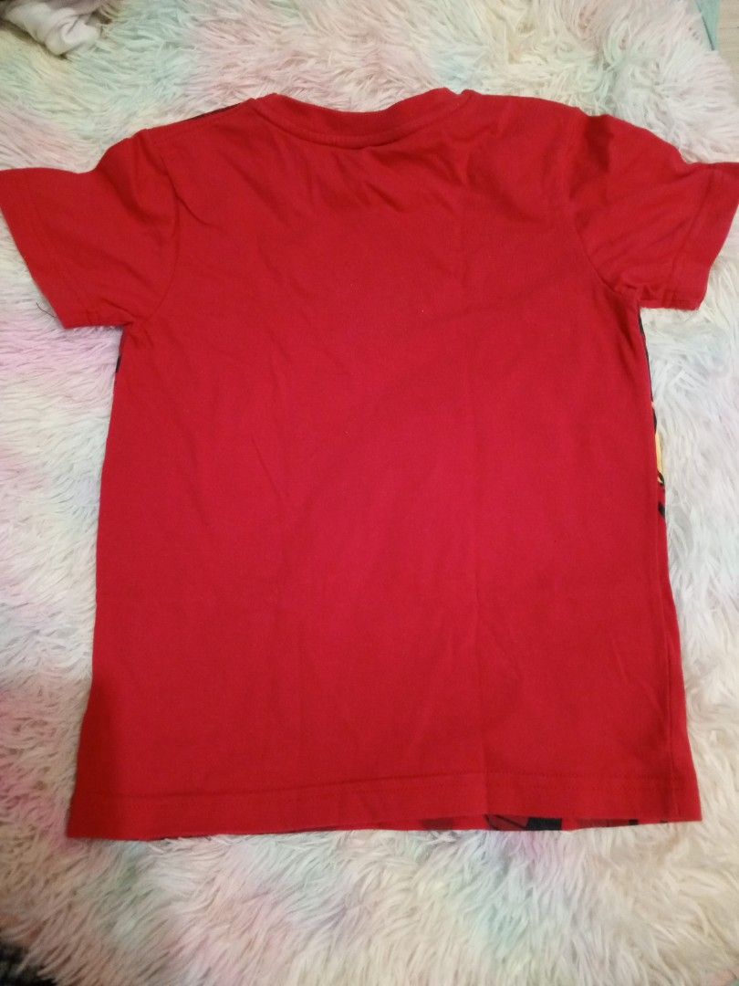 Ironman glow in the dark effect shirt (Category: Babies & Kids Fashion) located in Lipa City. Submitted by muretz (Listing ID 1375112439, Image 3). Description: glow in the dark ung s gitna Nia. mejo faded na ung iBang print good for 3-5 yrs old browse through my page. Spend accumulated P1000, get P200 off!!! Spend accumulated P500, get P100 off!!!.