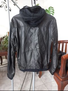 (Kategori: ) berada di . Dikirim oleh BUDINug (ID iklan 1375267714, Gambar 1). Deskripsi: .