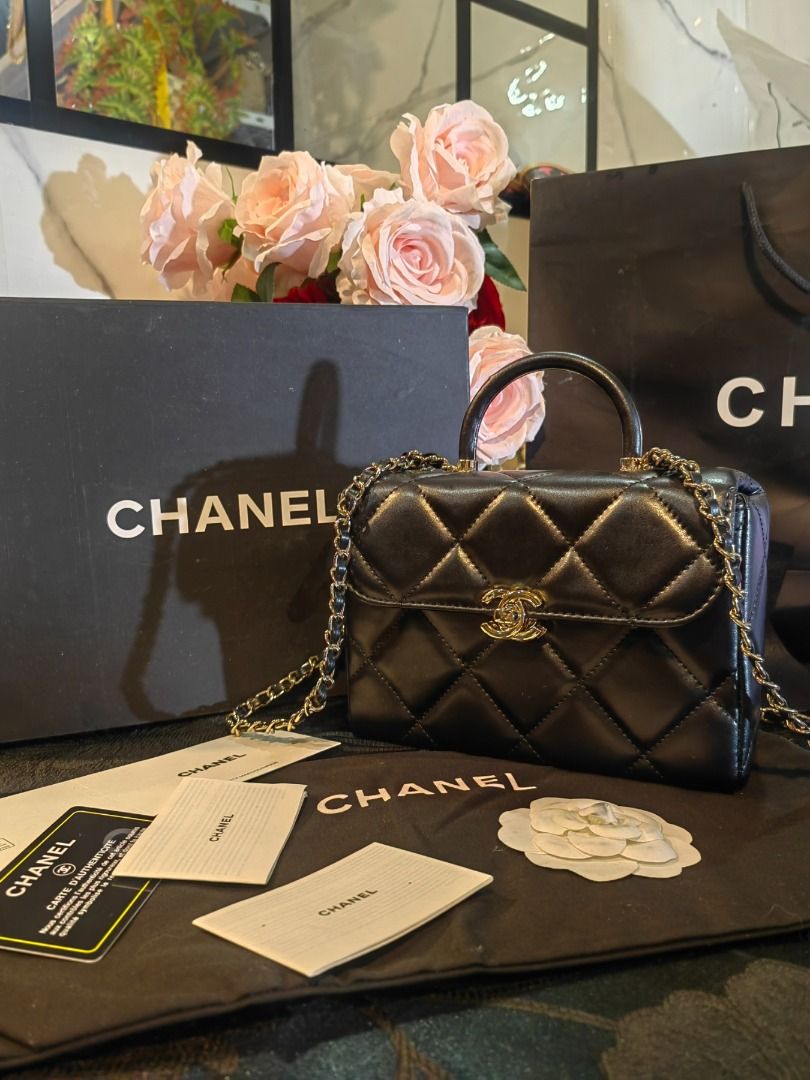 Japan Surplus CC vanity lambskin leather (Category: Luxury Bags & Wallets) located in Cebu City. Submitted by elcoleccion21 (Listing ID 1375253281, Image 1). Description: Japan Surplus Vip ChanelGenuine leather Coded No flaws Quality Assurance Guaranteed.