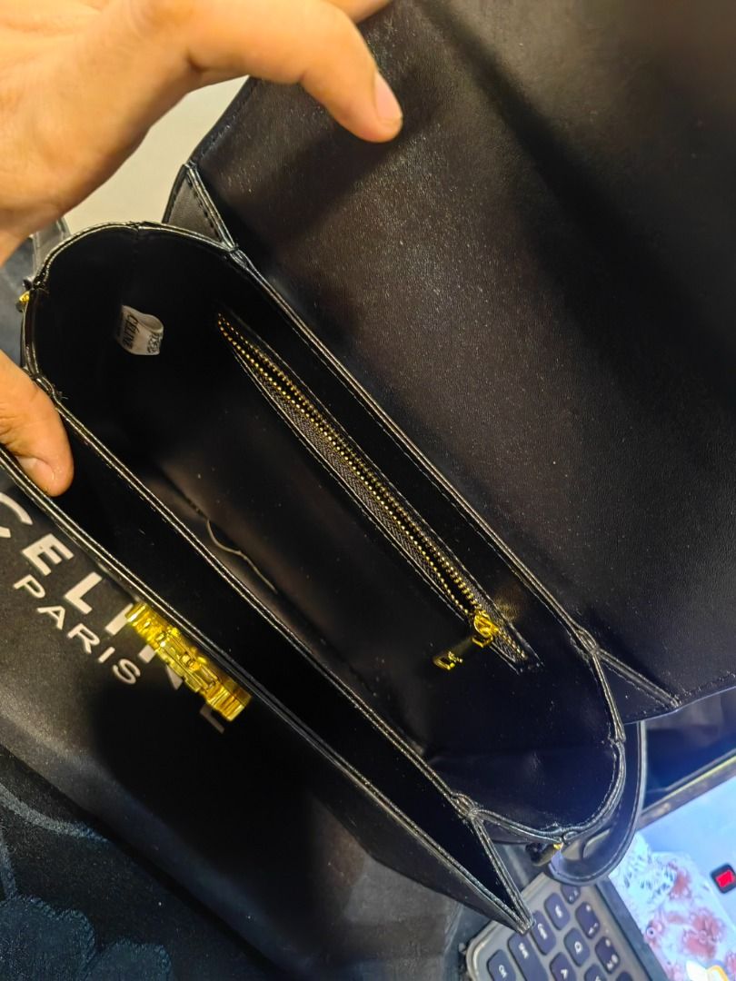 Japan Surplus Triomphe Sling bag Medium size (Category: Luxury Bags & Wallets) located in Cebu City. Submitted by elcoleccion21 (Listing ID 1375252905, Image 2). Description: Japan Surplus Genuine leather Coded No flaws Quality Assurance Guaranteed.