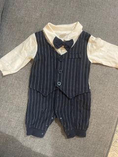 (Category: ) located in . Submitted by prelovedcloset99 (Listing ID 1375250818, Image 1). Description: .