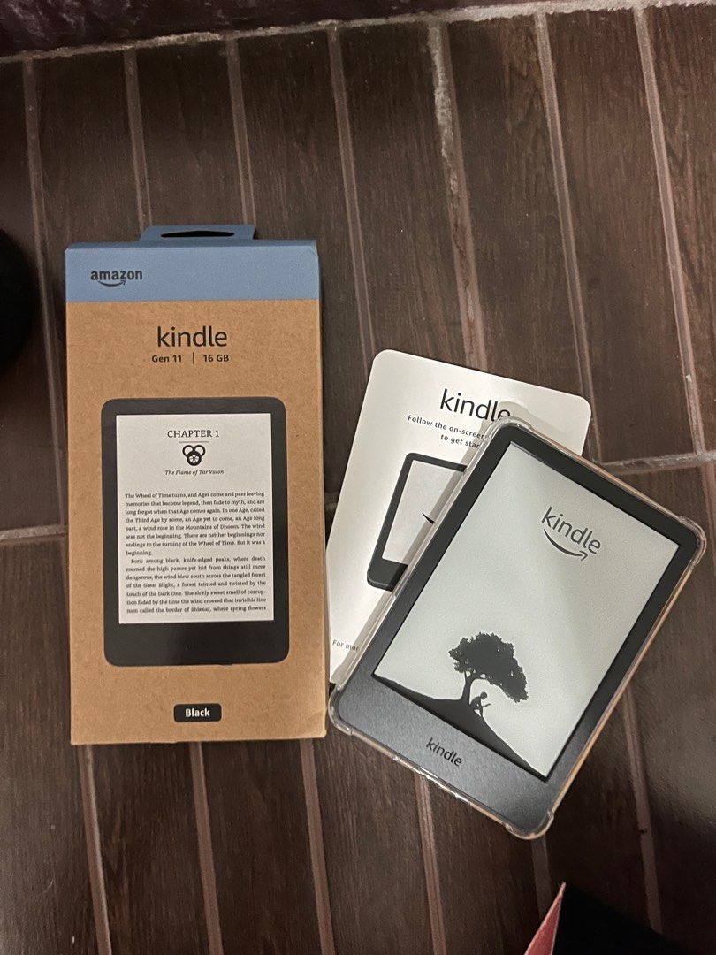 Kindle Basic 2024 (Category: Other Gadgets) located in Quezon City. Submitted by prelovedby_bnd (Listing ID 1375162431, Image 1). Description: Kindle Basic 2024 in Black Bought from 🍊 Amazon & Google last May 2025 Not refurbished With ads With box and cord Issue: 1 faint dead pixel line barely noticeable.